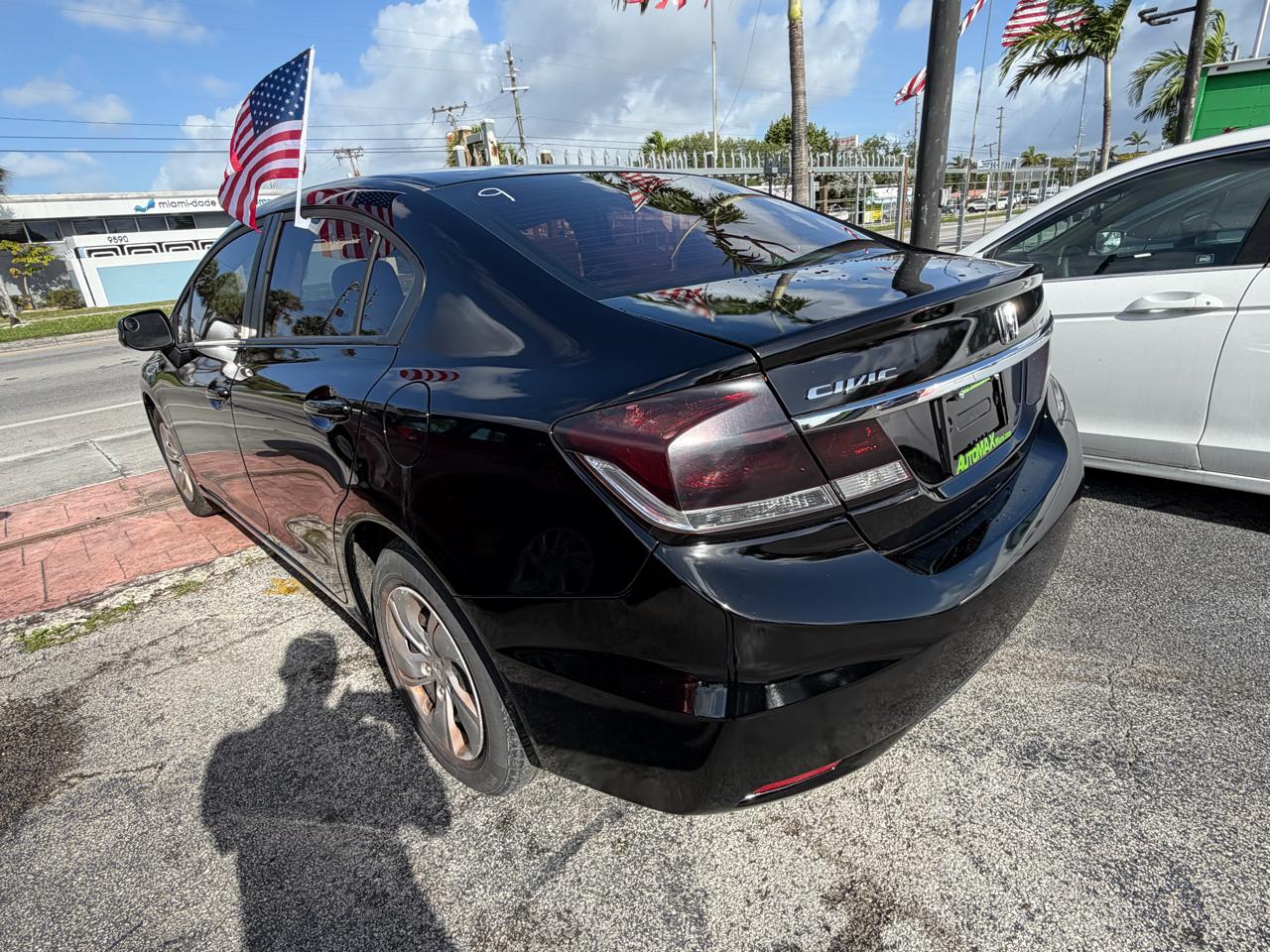 View vehicle photo 4