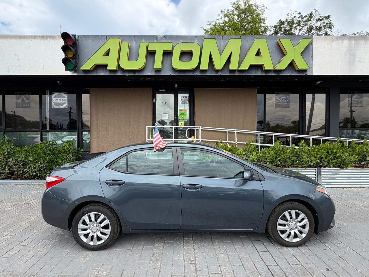 2015 Toyota Corolla 4dr Sdn CVT LE Premium (Natl)