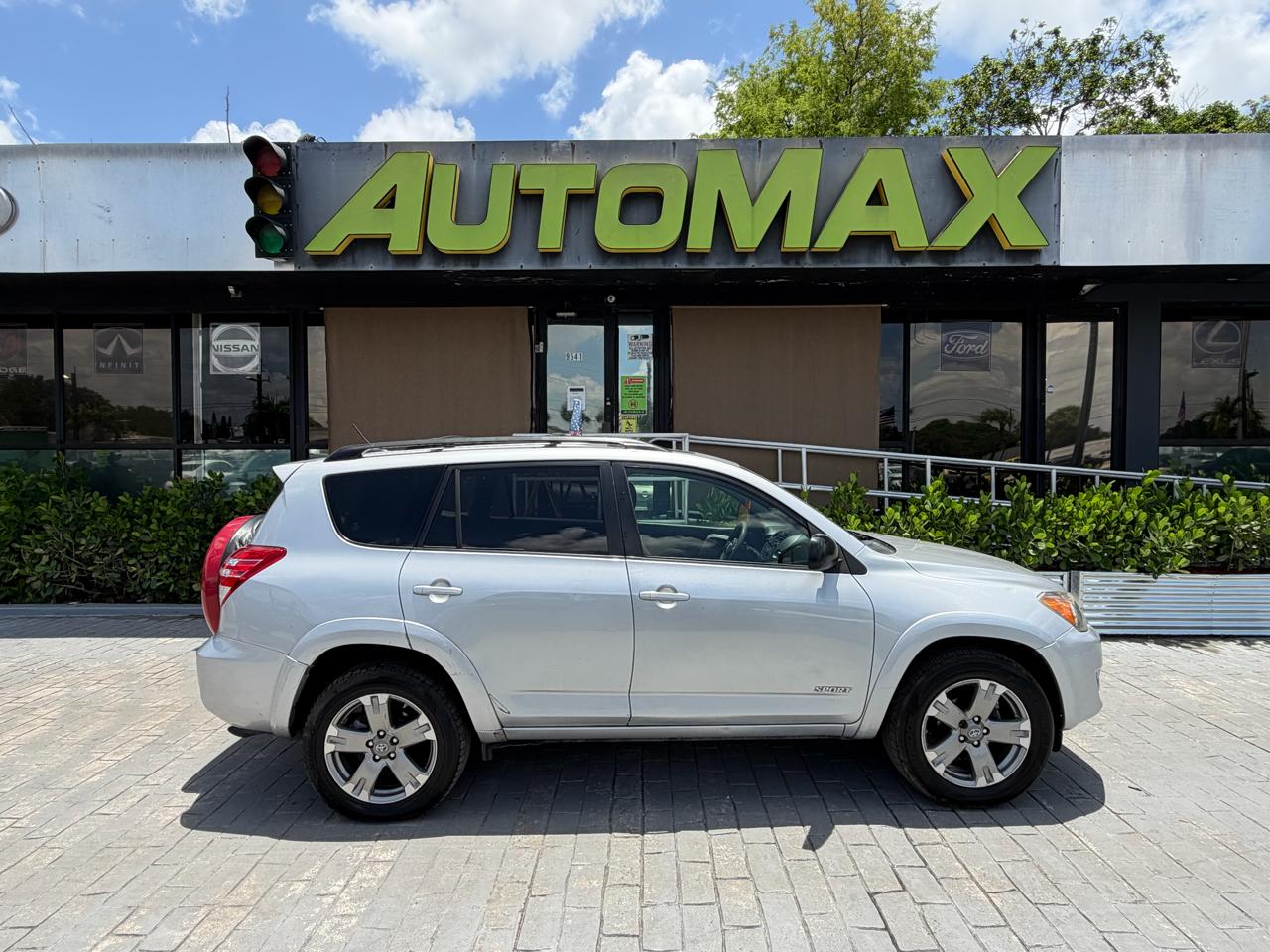 2010 Toyota RAV4 4WD 4dr 4-cyl 4-Spd AT Sport (Natl)
