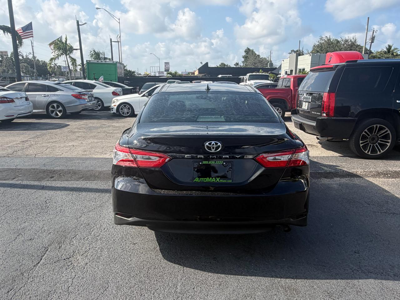 2019 Toyota Camry LE Auto (Natl)