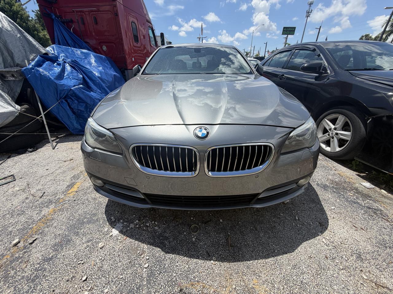 2015 BMW 5 Series 4dr Sdn 528i RWD