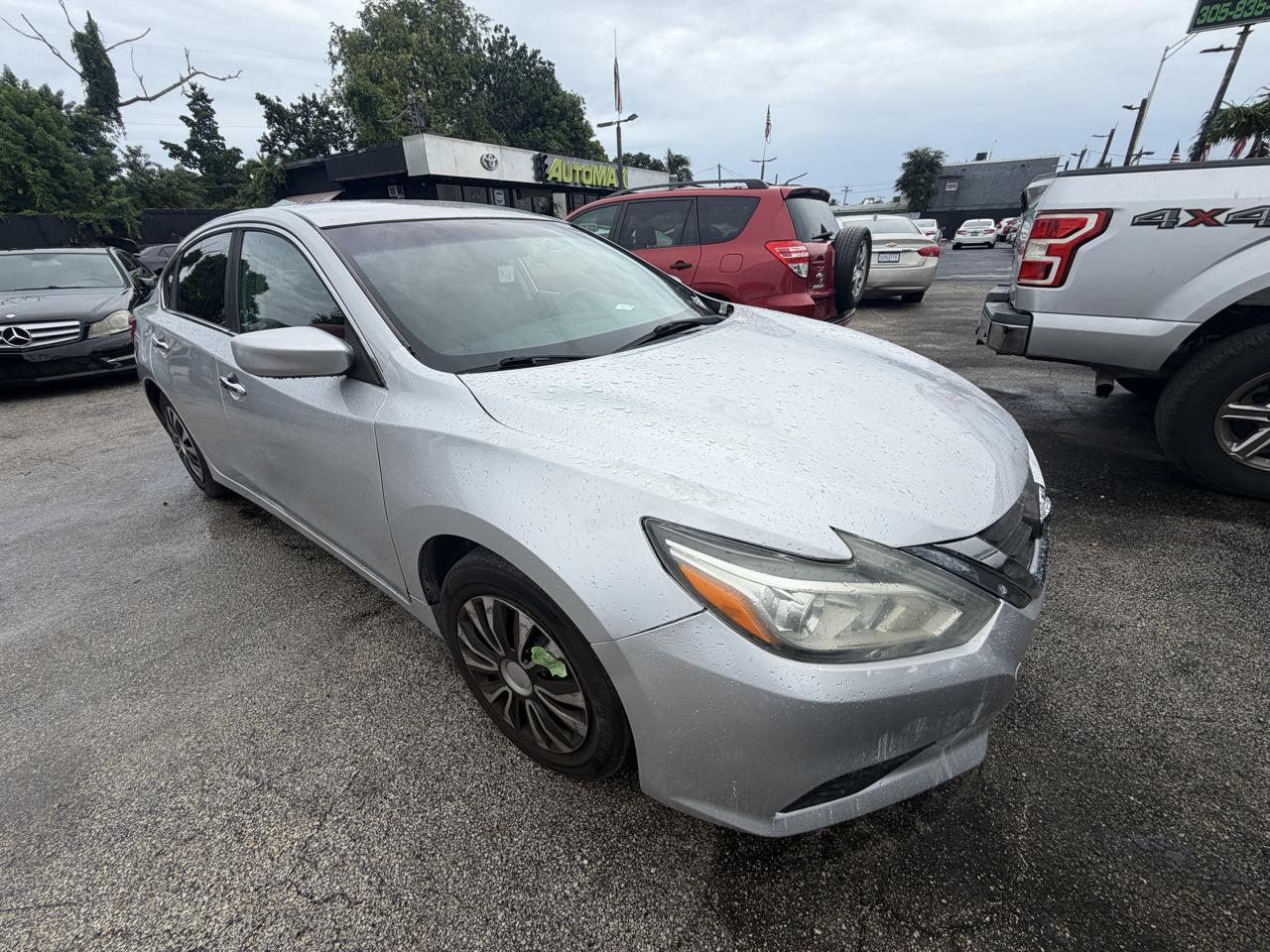 Nissan Altima photo 4