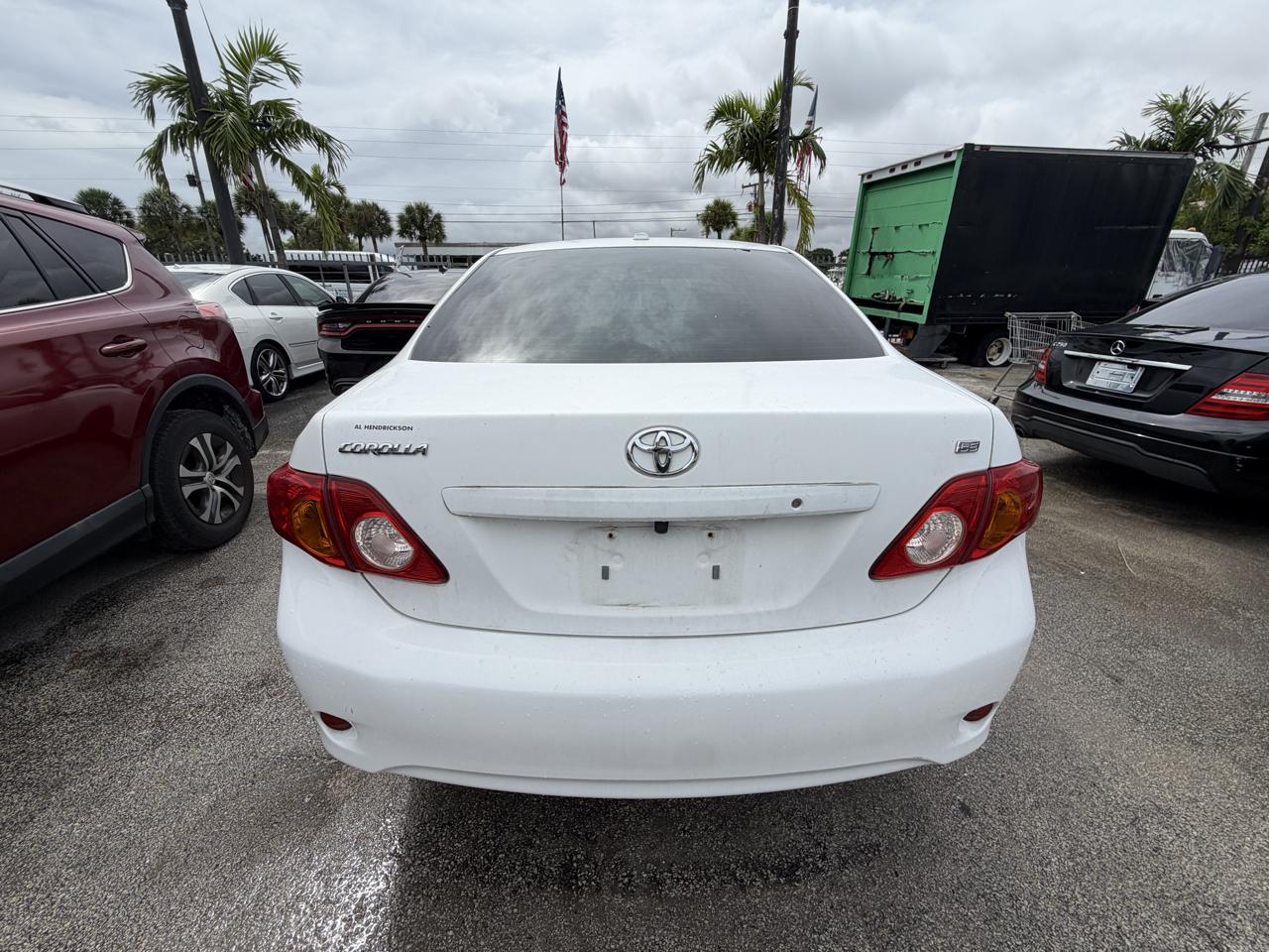 2009 Toyota Corolla 4dr Sdn Man (Natl)