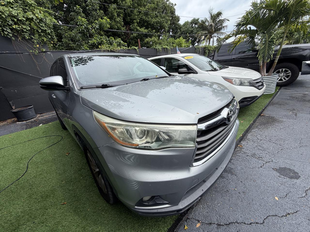 Toyota Highlander photo 6