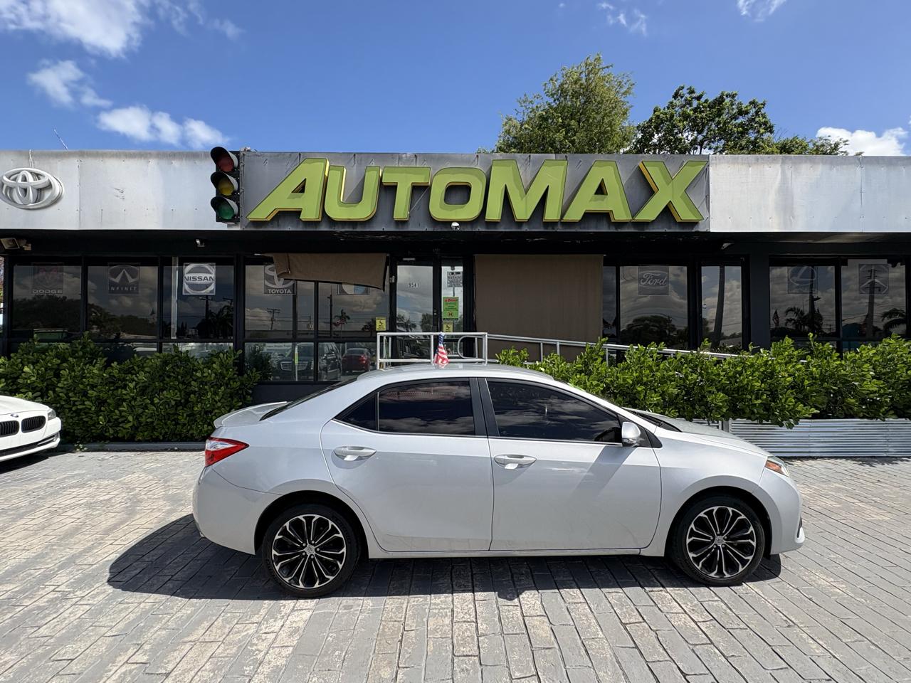2015 Toyota Corolla 4dr Sdn CVT LE Premium (Natl)
