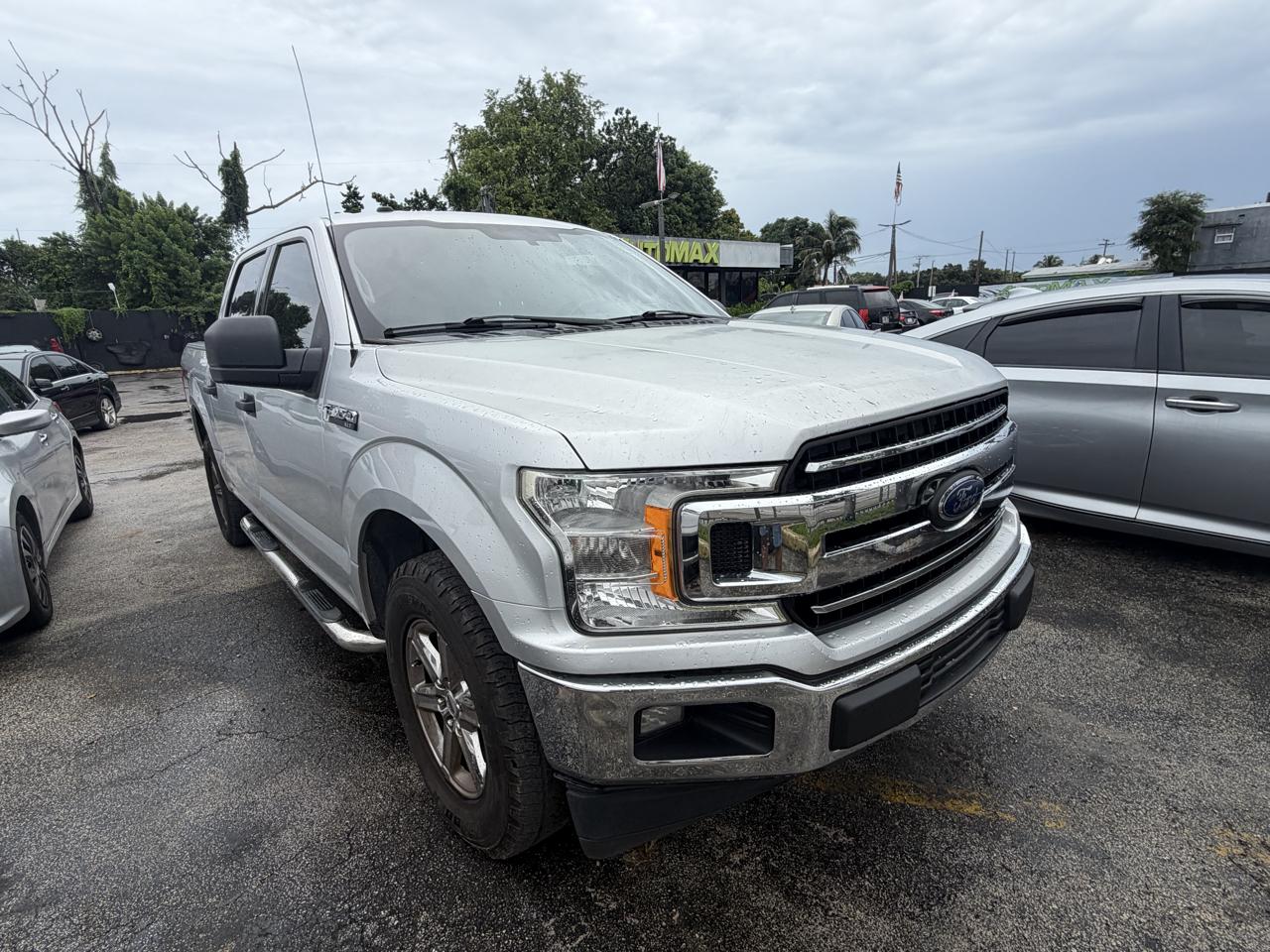Ford F-150 photo 3