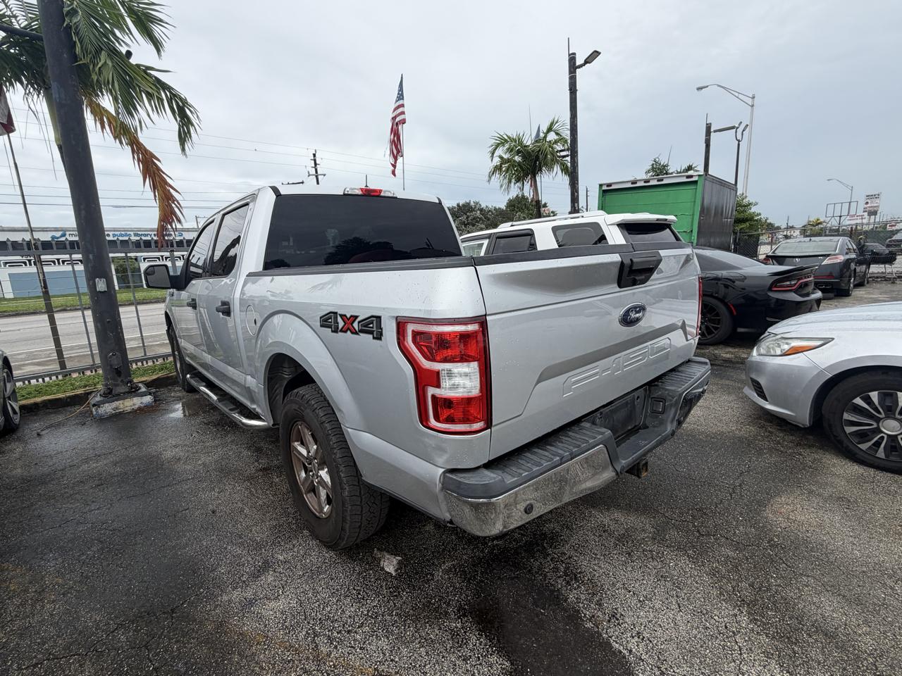 Ford F-150 photo 6