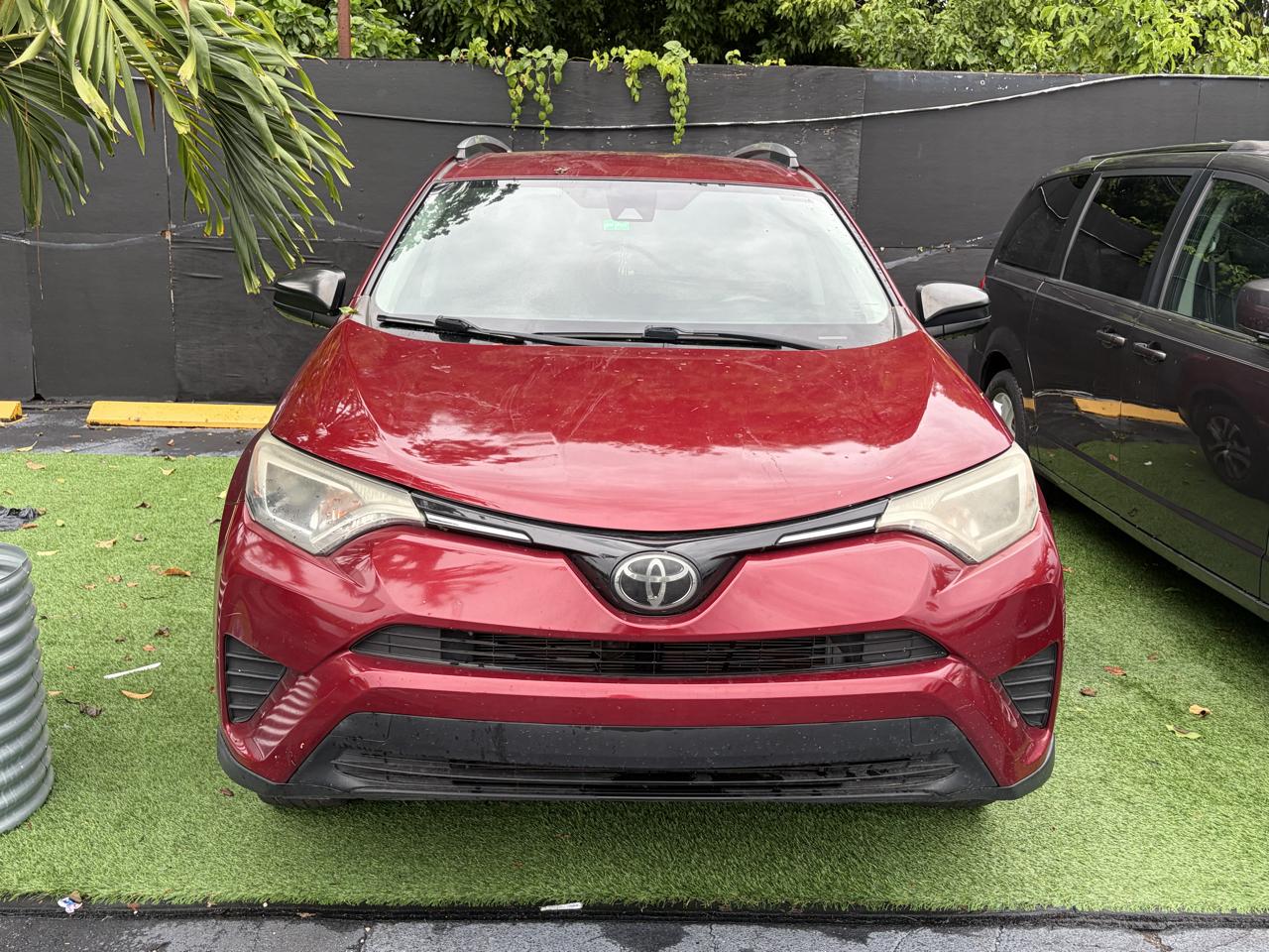 2018 Toyota RAV4 LE FWD (Natl)