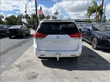 2011 Toyota Sienna 5dr 7-Pass Van V6 XLE AWD (Natl)