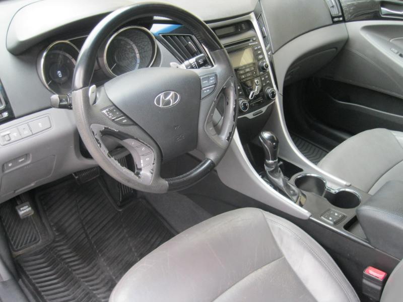 Hyundai Sonata Limited Auto 2012