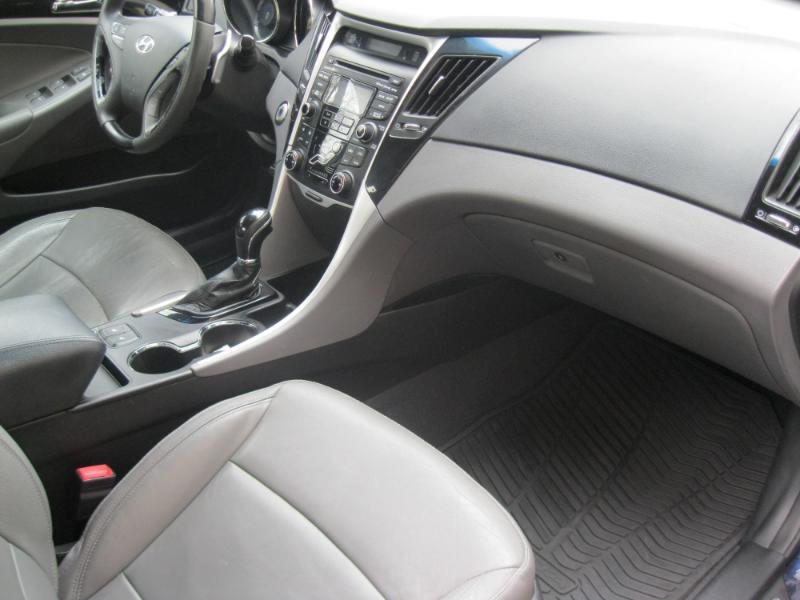 Hyundai Sonata Limited Auto 2012