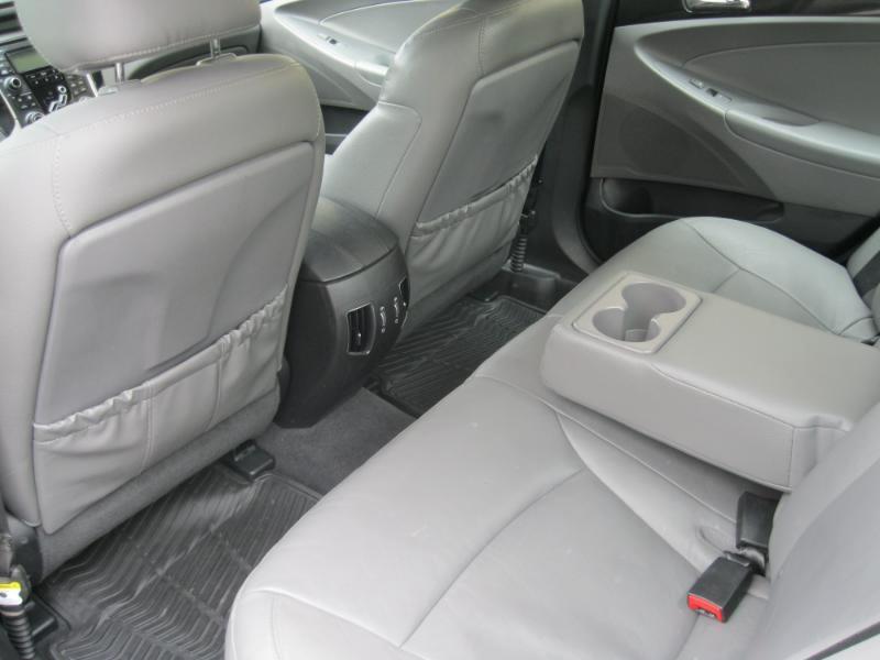 Hyundai Sonata Limited Auto 2012