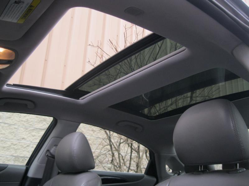 Hyundai Sonata Limited Auto 2012