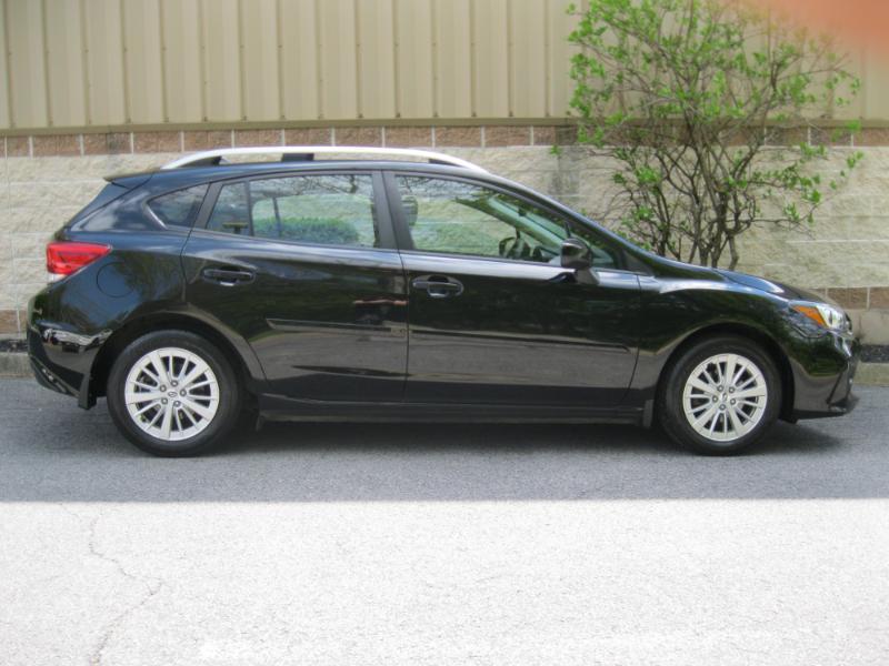 Subaru Impreza 2.0i Premium CVT 5-Door 2018