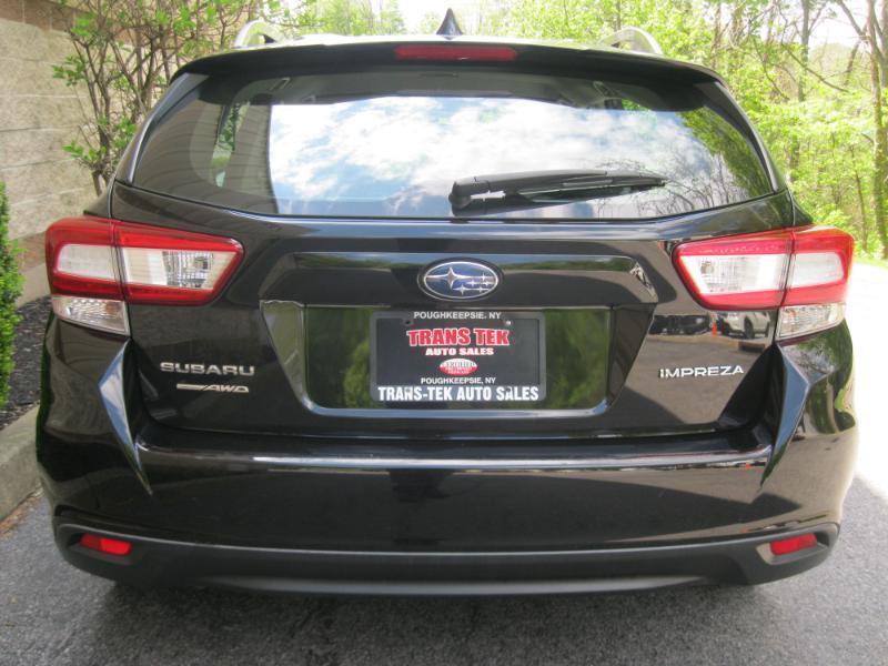 Subaru Impreza 2.0i Premium CVT 5-Door 2018