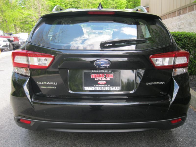 Subaru Impreza 2.0i Premium CVT 5-Door 2018