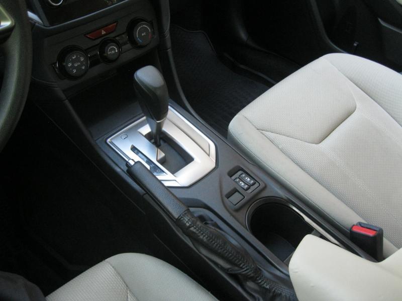 Subaru Impreza 2.0i Premium CVT 5-Door 2018
