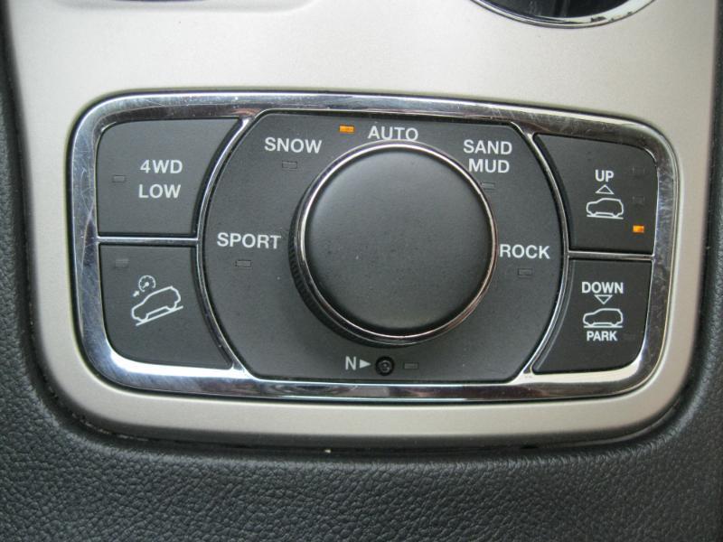 Jeep Grand Cherokee Overland 4WD 2013