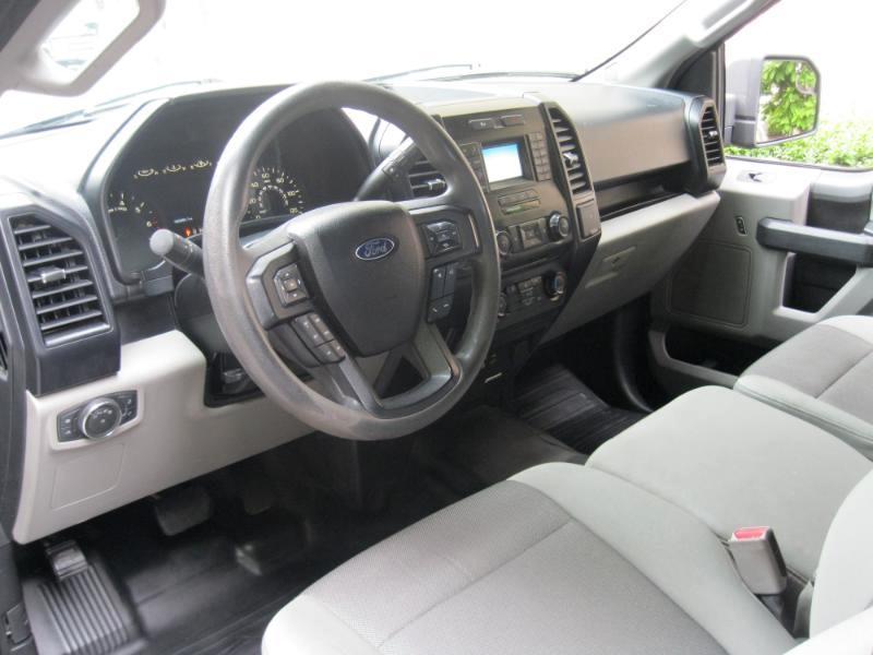 Ford F-150 XL SuperCrew 5.5-ft. Bed 4WD 2015