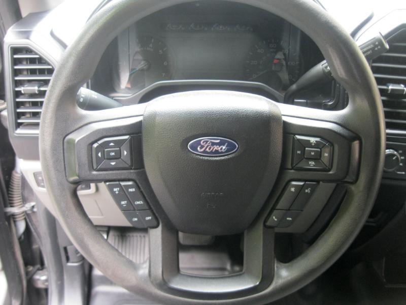 Ford F-150 XL SuperCrew 5.5-ft. Bed 4WD 2015
