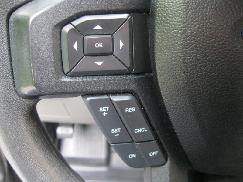 Ford F-150 XL SuperCrew 5.5-ft. Bed 4WD 2015