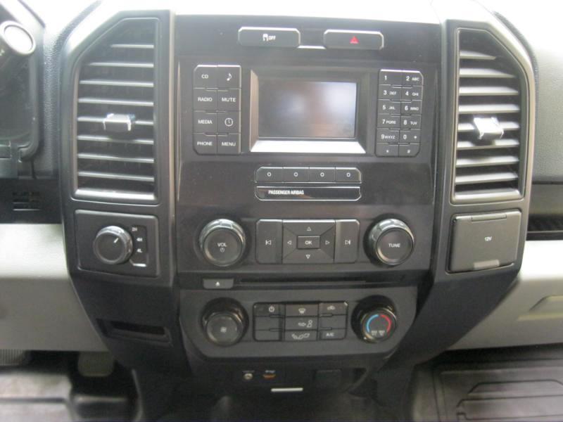 Ford F-150 XL SuperCrew 5.5-ft. Bed 4WD 2015