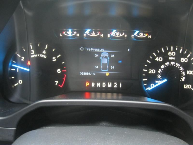 Ford F-150 XL SuperCrew 5.5-ft. Bed 4WD 2015