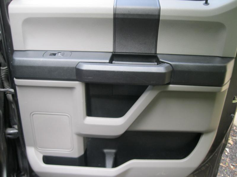 Ford F-150 XL SuperCrew 5.5-ft. Bed 4WD 2015