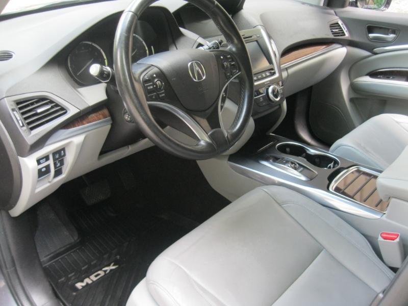 Acura MDX SH-AWD 9-Spd AT w/Tech Package 2017
