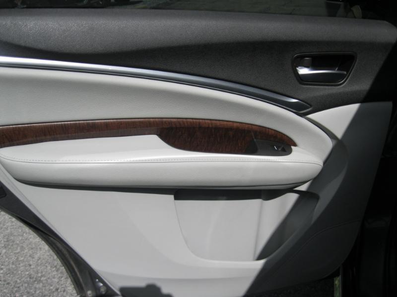 Acura MDX SH-AWD 9-Spd AT w/Tech Package 2017