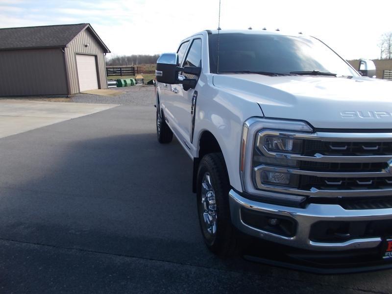 Ford Super Duty F-350 SRW King Ranch 4WD Crew Cab 6.75' Box 2025