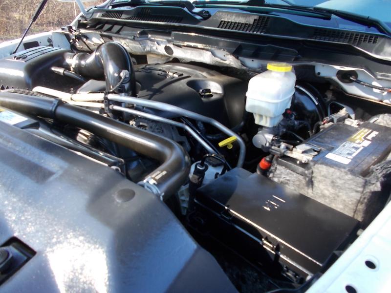 RAM 2500 Tradesman 4x4 Crew Cab 6'4" Box 2017