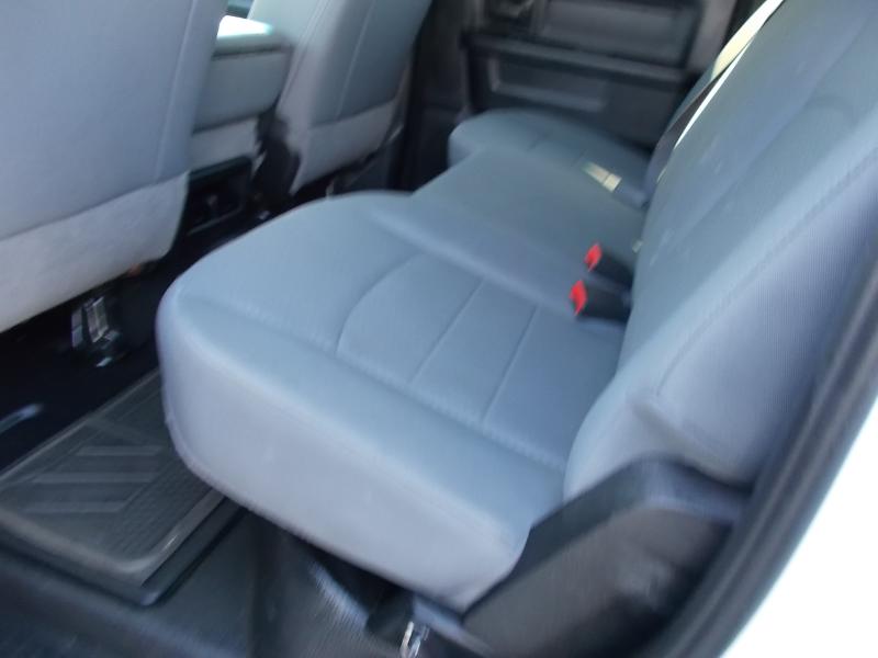 RAM 2500 Tradesman 4x4 Crew Cab 6'4" Box 2017