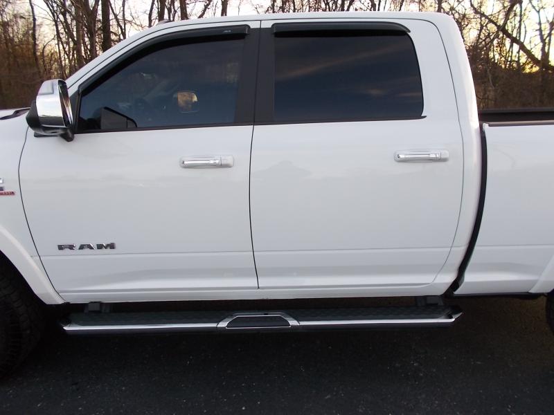 RAM 2500 Laramie 4x4 Crew Cab 6'4" Box 2022