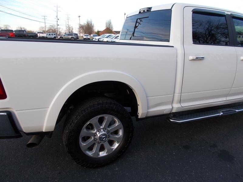 RAM 2500 Laramie 4x4 Crew Cab 6'4" Box 2022