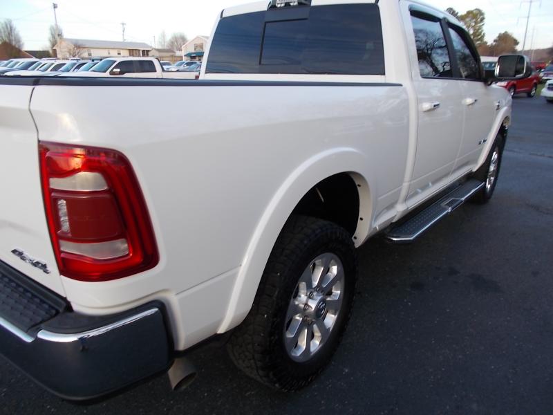 RAM 2500 Laramie 4x4 Crew Cab 6'4" Box 2022
