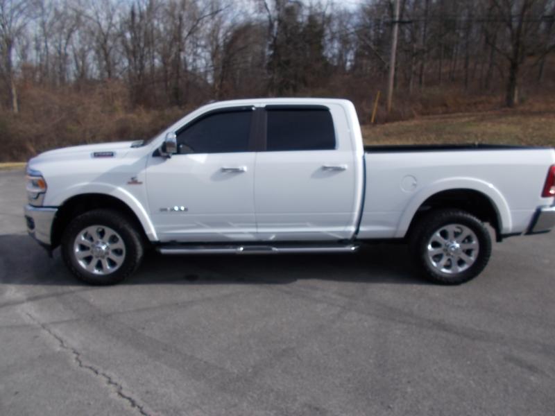 RAM 2500 Laramie 4x4 Crew Cab 6'4" Box 2022
