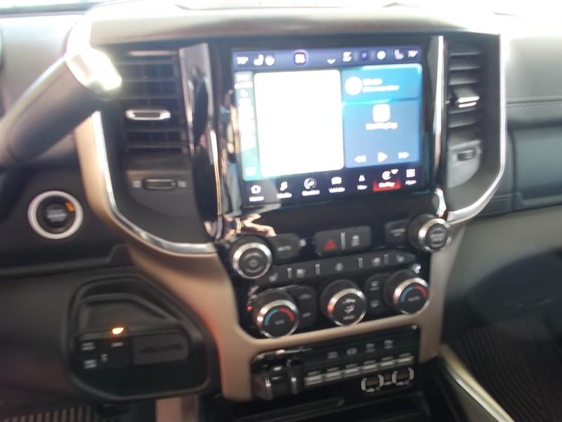 RAM 2500 Laramie 4x4 Crew Cab 6'4" Box 2022