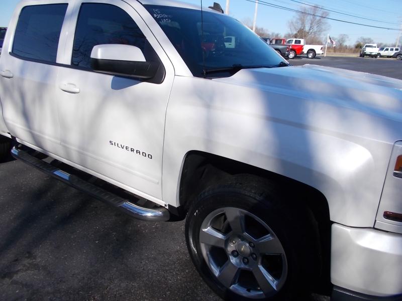 Chevrolet Silverado 1500 4WD Crew Cab 143.5" LT w/2LT 2018