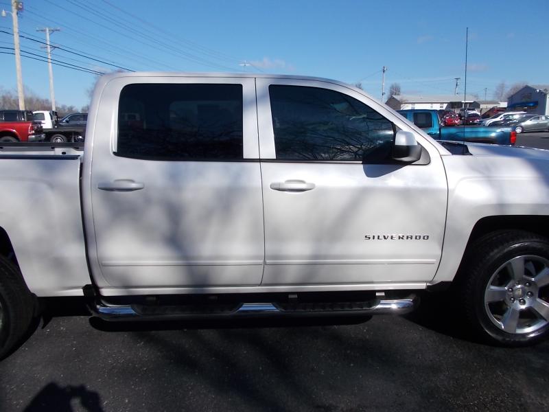 Chevrolet Silverado 1500 4WD Crew Cab 143.5" LT w/2LT 2018