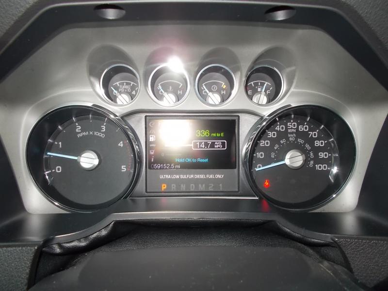Ford Super Duty F-350 DRW 4WD Crew Cab 172" Lariat 2016