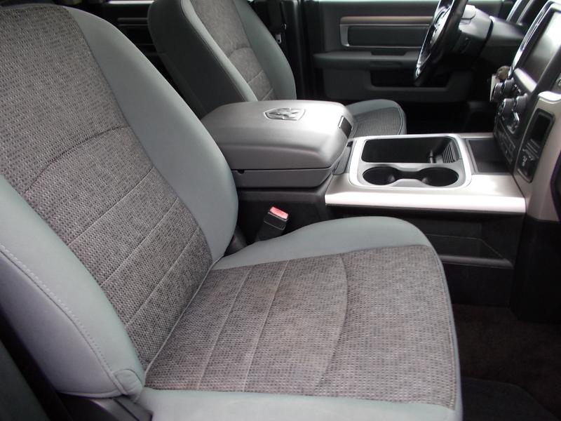 RAM 1500 4WD Crew Cab 140.5" Big Horn 2016