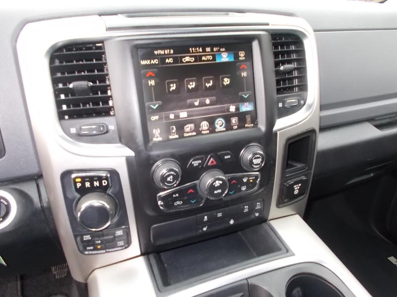 RAM 1500 4WD Crew Cab 140.5" Big Horn 2016