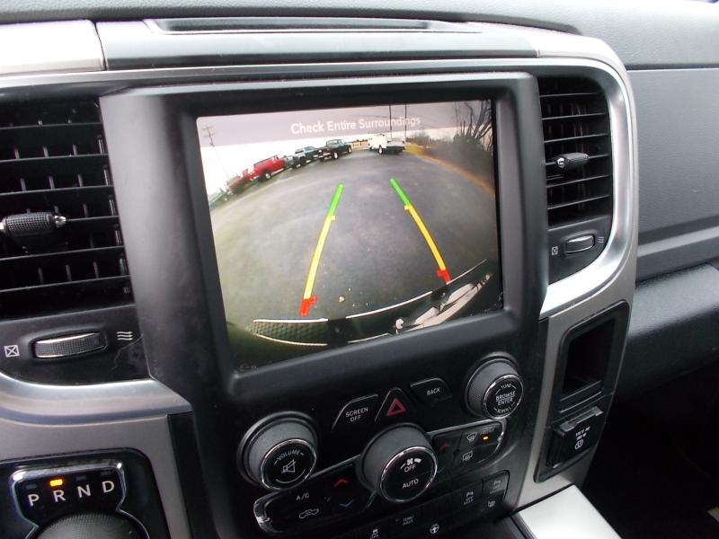 RAM 1500 4WD Crew Cab 140.5" Big Horn 2016