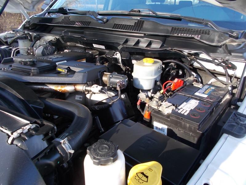 RAM 2500 SLT 4x4 Crew Cab 6'4" Box 2017