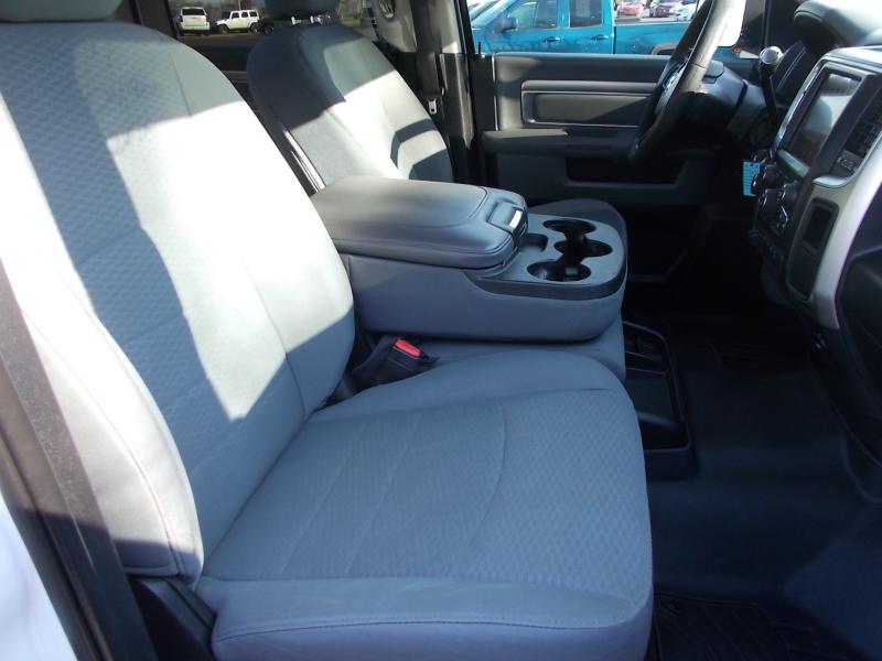 RAM 2500 SLT 4x4 Crew Cab 6'4" Box 2017