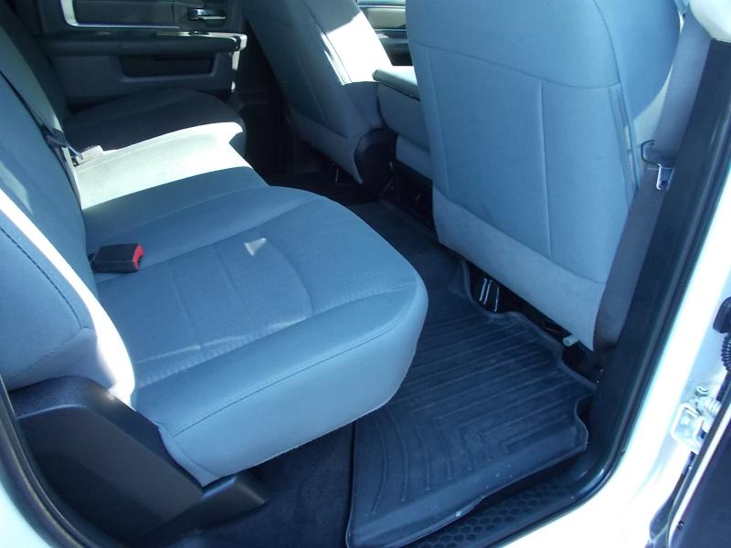 RAM 2500 SLT 4x4 Crew Cab 6'4" Box 2017