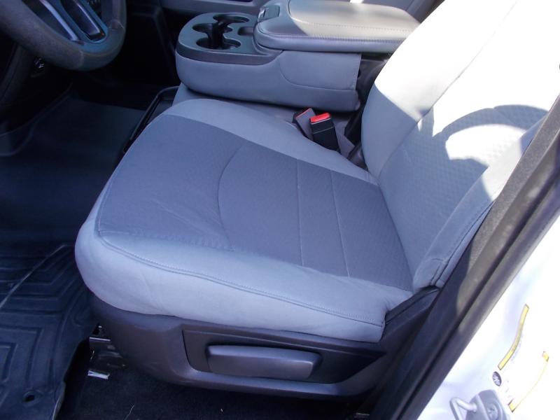 RAM 2500 SLT 4x4 Crew Cab 6'4" Box 2017