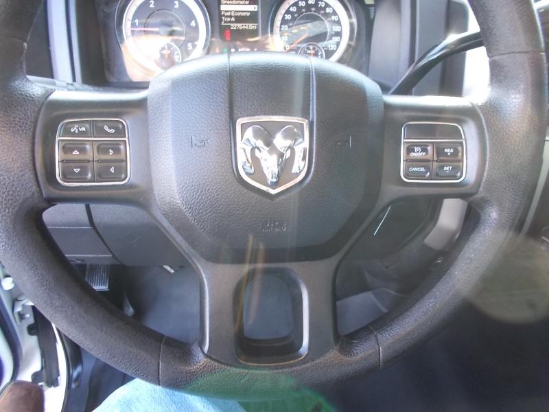 RAM 2500 SLT 4x4 Crew Cab 6'4" Box 2017