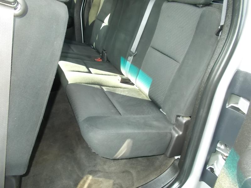 Chevrolet Silverado 1500 2WD Ext Cab 143.5" LT 2011